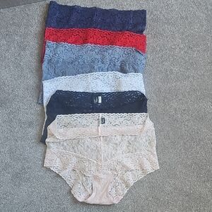 Felina Lace Panty Set in Navy and White